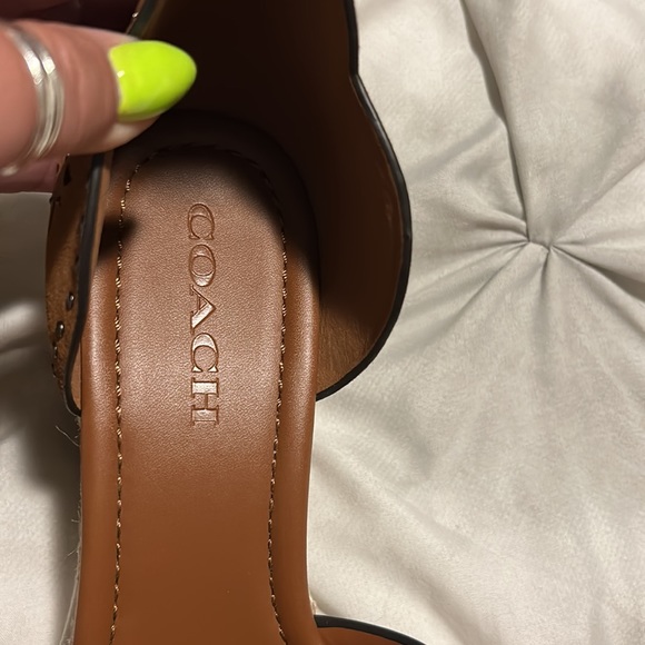 NWT Coach leather sandal - Picture 7 of 7